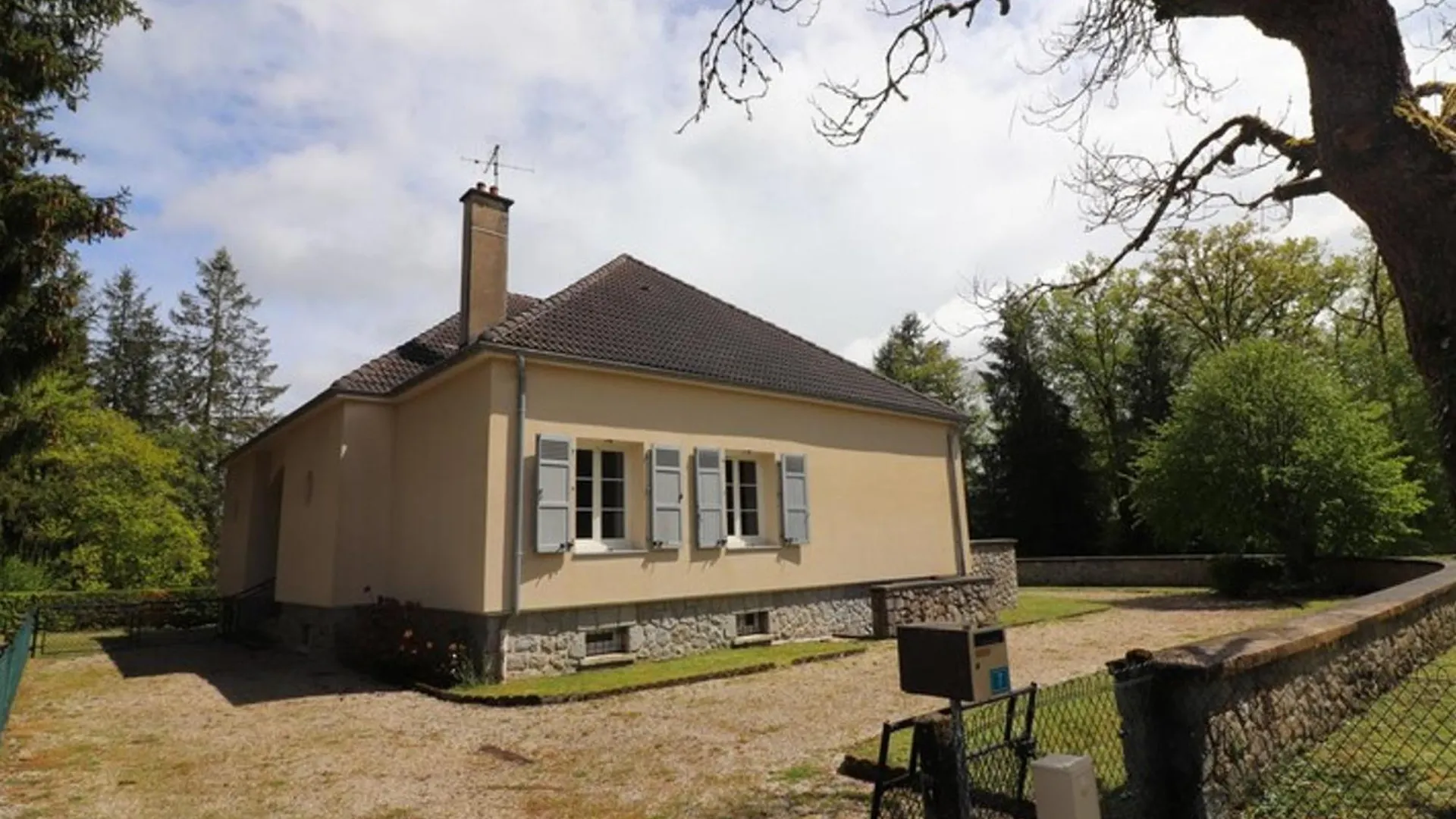 Gite En Bord De Lac Avec Terrasse, Jardin Clos, Activites Nautiques Et Proche Sites Touristiques - Fr-1-742-150 Villa Saint-Etienne-Cantales France